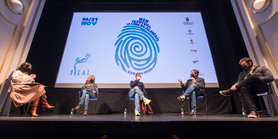 En el coloquio dirigido por Elena Sánchez, han participado Manuel Martín Cuenca, Mireia Ros, Abraham López y Juan Vicente Córdoba